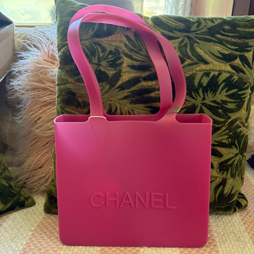 Chanel Pink Jelly Petite Shopping Tote - Picture 6 of 7